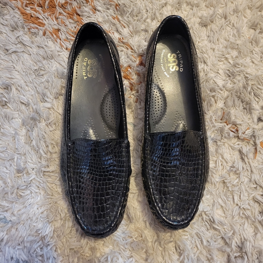 Sas Black Crocodile Pattern Leather Loafers